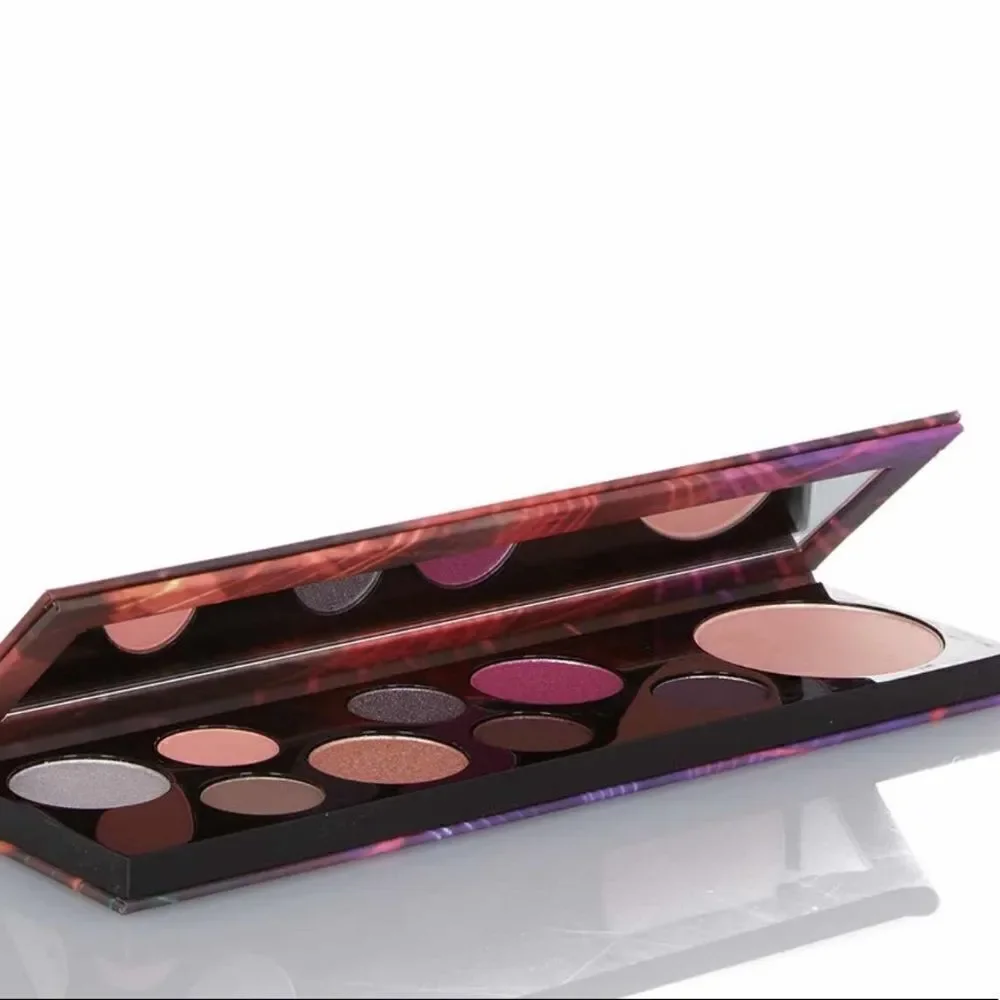 Mac Raver eyeshadow & highlighter palette